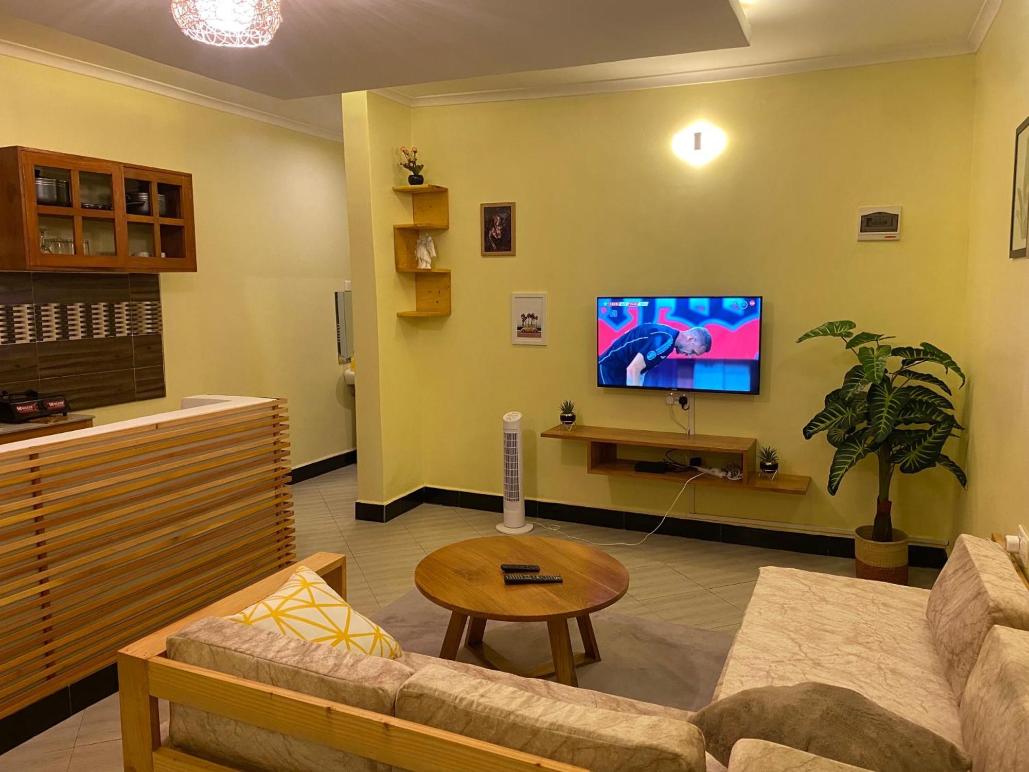 Apartamento Town Retreat Moshi Exterior foto